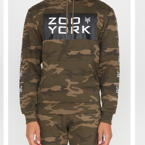 Zoo York sweaters. - Picture 3 of 16